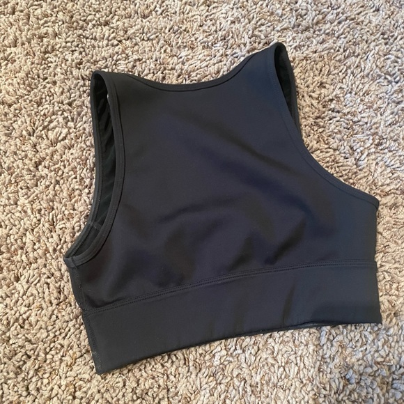 Kendall and Kylie sports bra - Picture 2 of 2